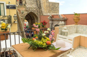 Ferienwohnung Für 2 Personen 2 Kinder Ca, 70 M Sup2 In Taormina, Sizilien Ostküste Von Sizilien